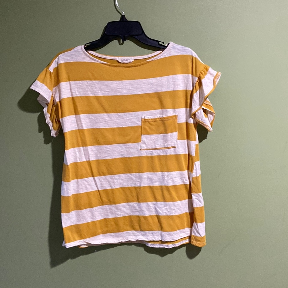 Ruffle short sleeve top